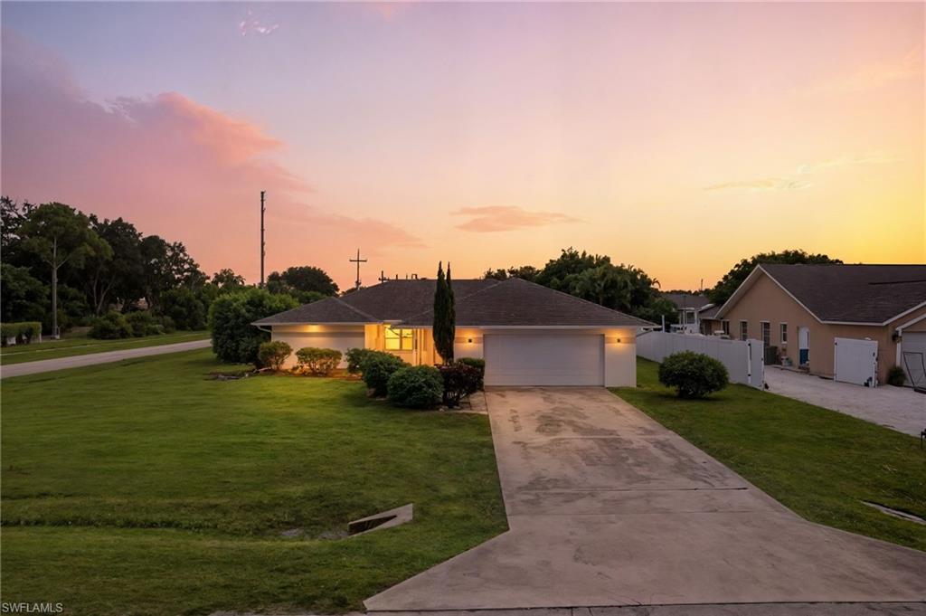 96 Wickliffe DR, NAPLES FL 34110
