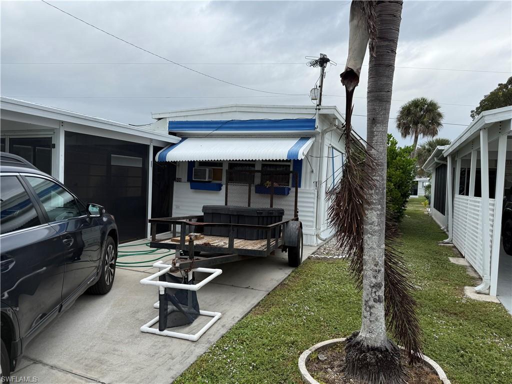 539 Poinsettia LN # 152, NAPLES FL 34114