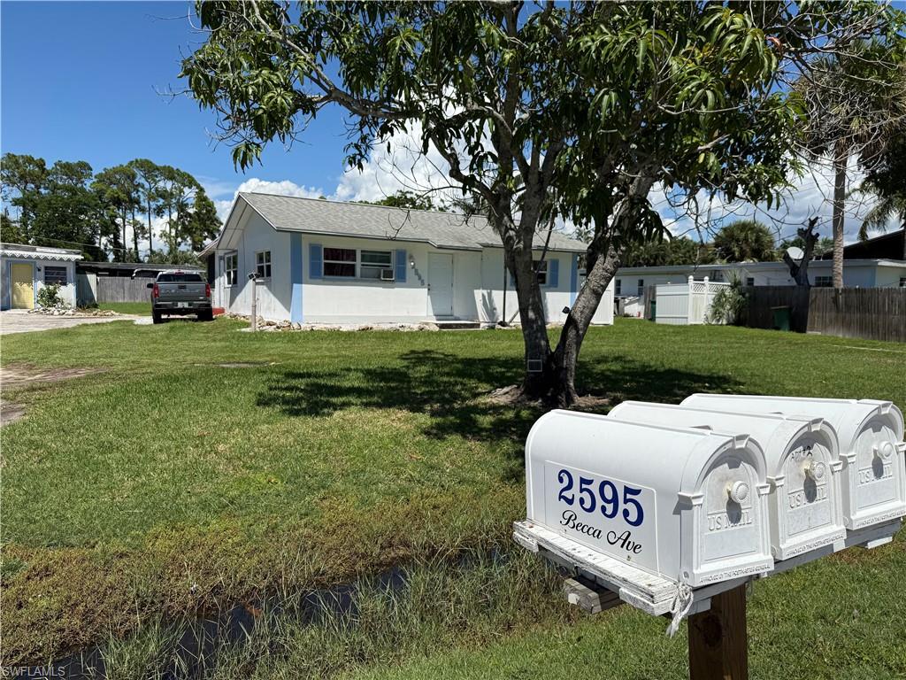 2595 Becca AVE, NAPLES FL 34112