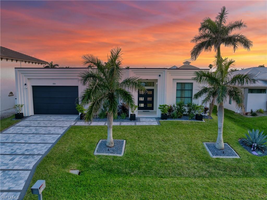836 Miramar CT, CAPE CORAL FL 33904