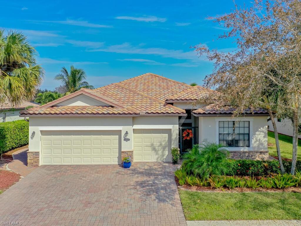 3817 Ruby WAY, NAPLES FL 34114