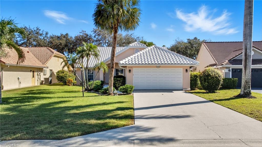 6074 Westbourgh DR, NAPLES FL 34112