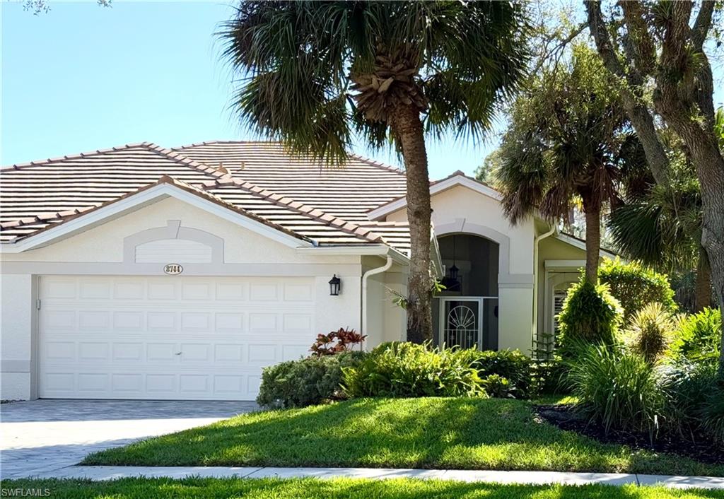 8744 Naples Heritage DR # E28, NAPLES FL 34112