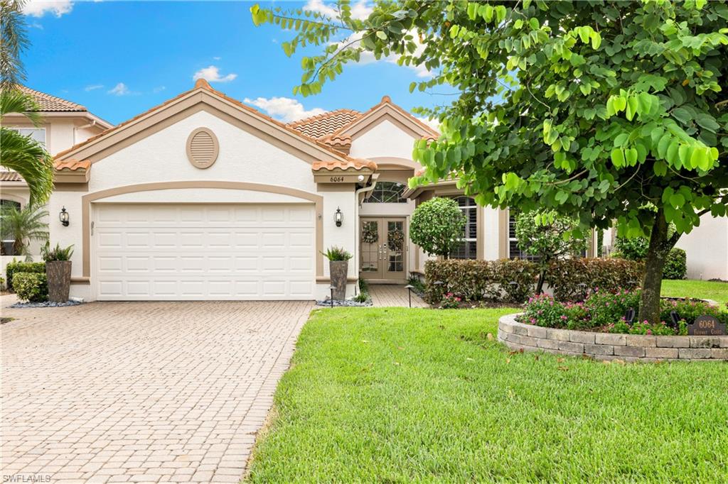 6064 Fairway CT, NAPLES FL 34110