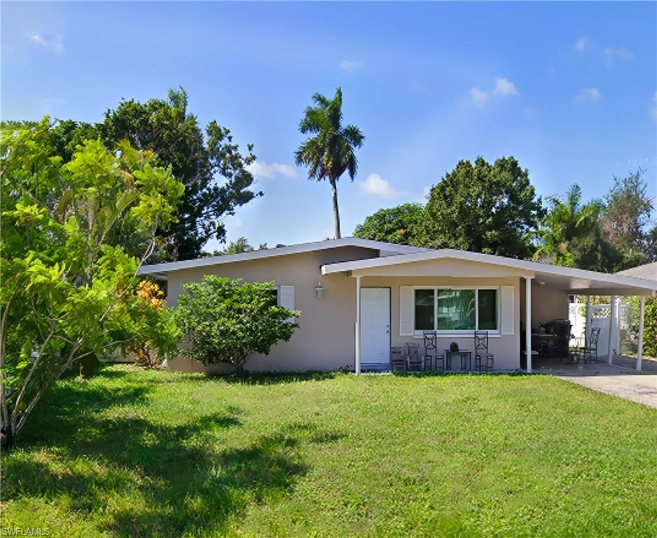 1236 Cooper DR, NAPLES FL 34103