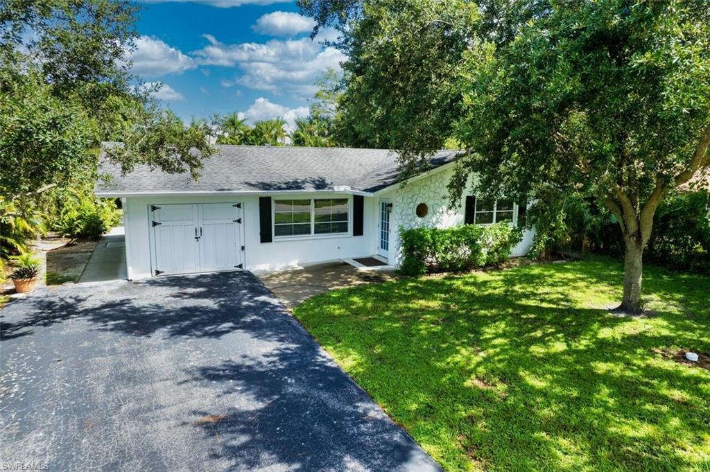 4459 Flamingo DR, NAPLES FL 34104