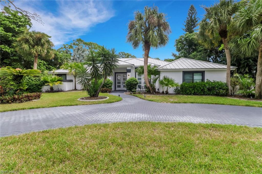 1806 Princess CT, NAPLES FL 34110