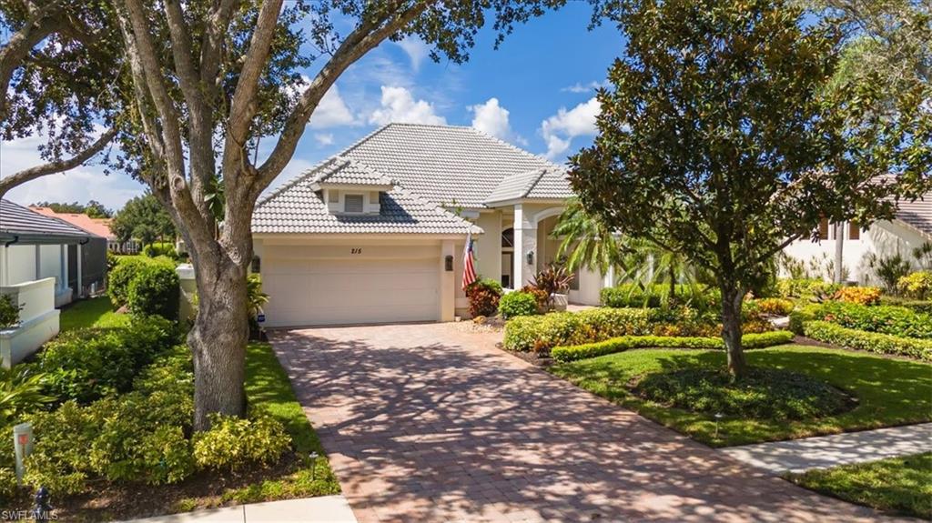 215 Monterey DR, NAPLES FL 34119