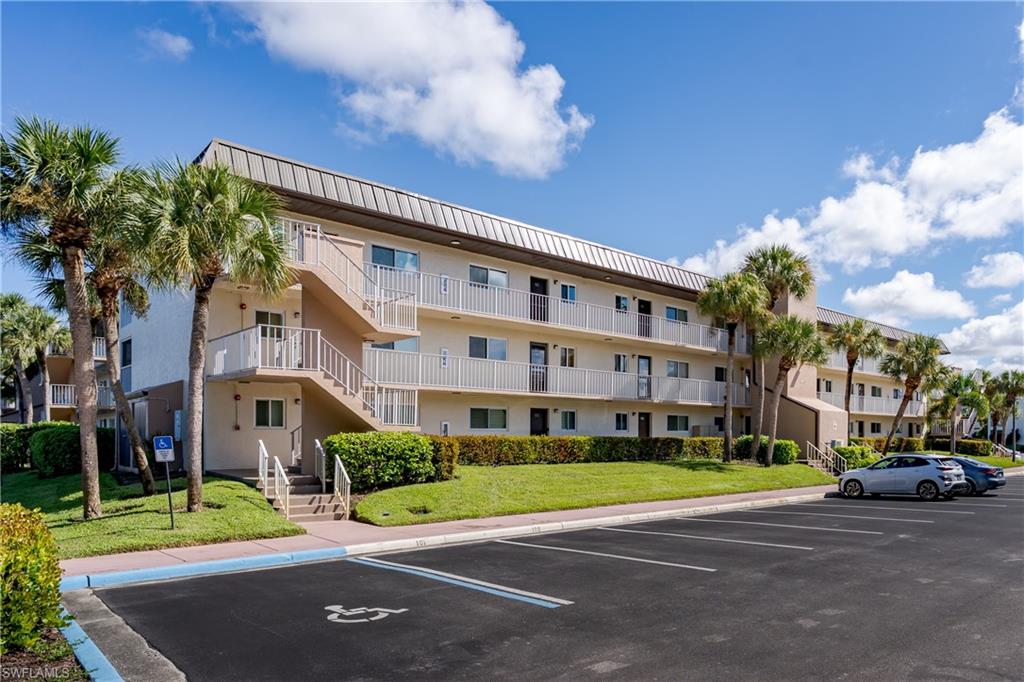 1008 Manatee RD # G104, NAPLES FL 34114