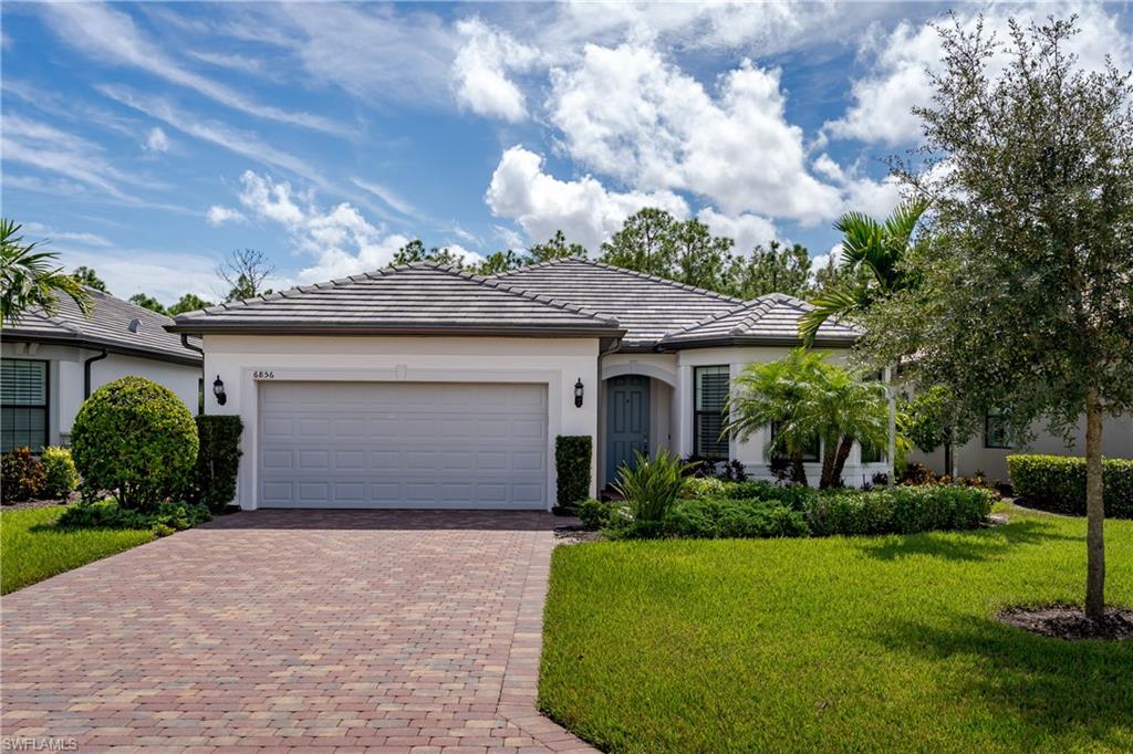 6856 Winding Cypress DR, NAPLES FL 34114