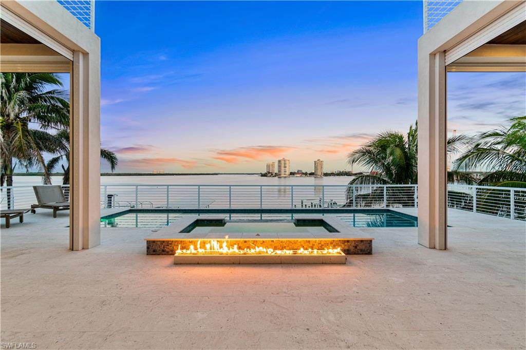 160 Little Carlos LN, FORT MYERS BEACH FL 33931