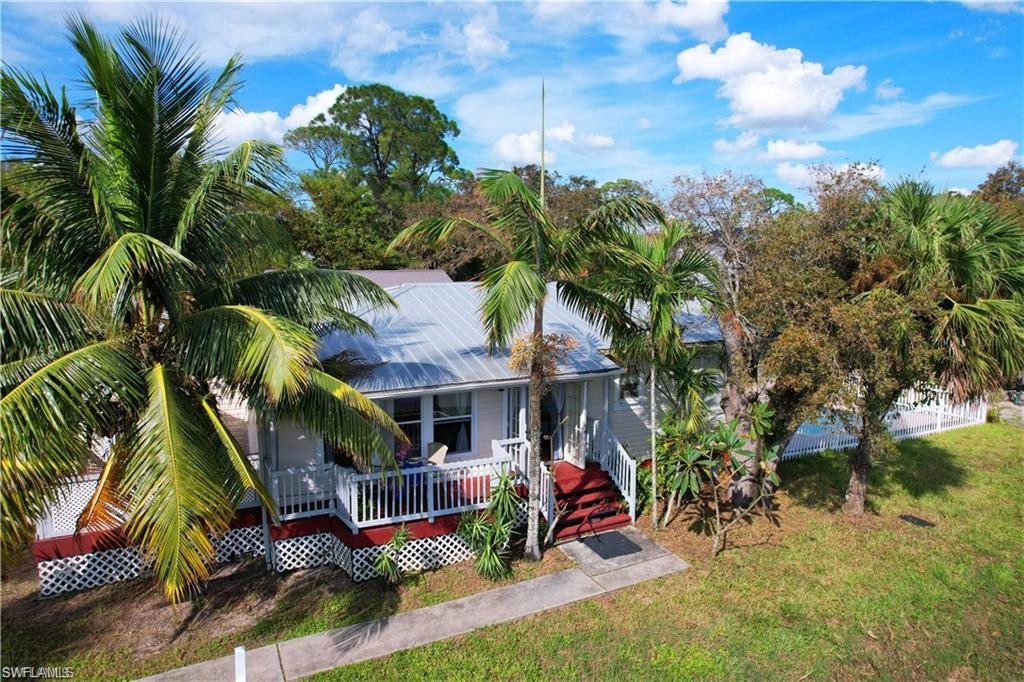 3117 Areca AVE, NAPLES FL 34112