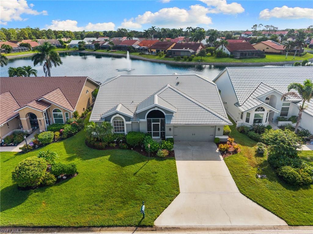 200 Saint James WAY, NAPLES FL 34104