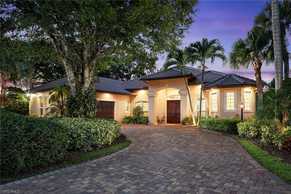 2132 Mission DR, NAPLES FL 34109
