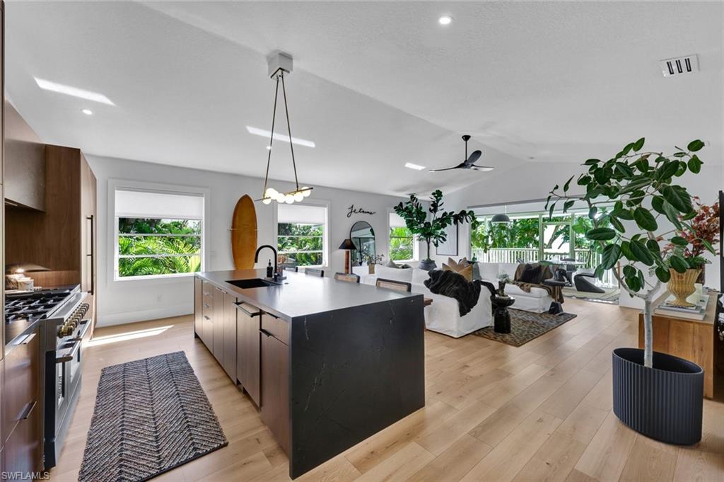 746 Park AVE, NAPLES FL 34110