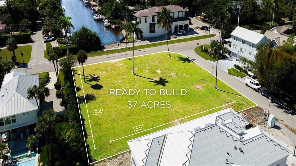 1427 Sandpiper ST, NAPLES FL 34102