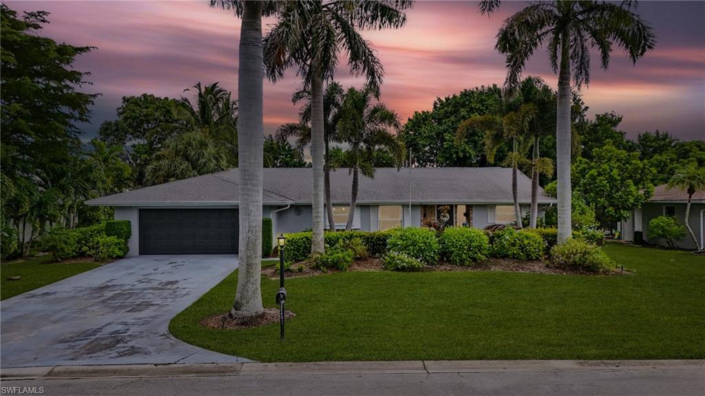 249 Pebble Beach CIR, NAPLES FL 34113