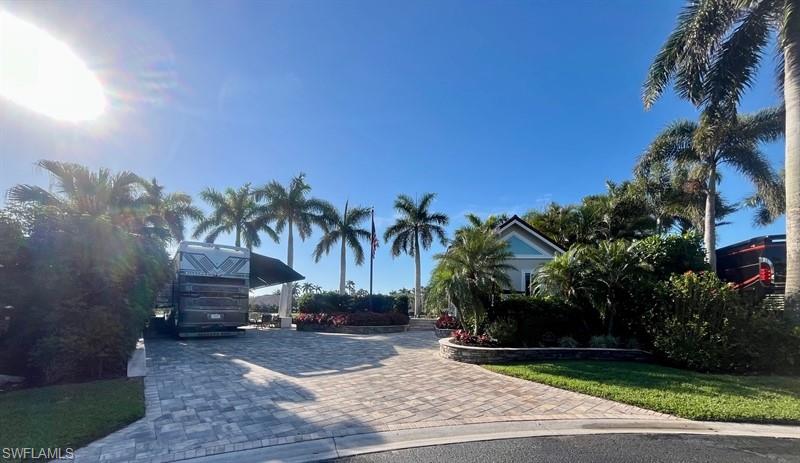 4736 Chariot CT, NAPLES FL 34114