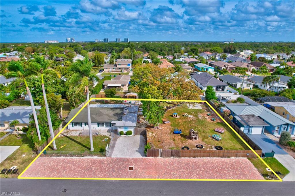 727 & 731 108th AVE N, NAPLES FL 34108