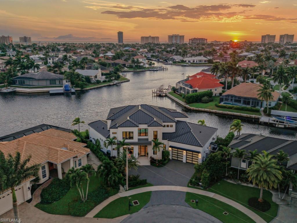 228 Capistrano CT, MARCO ISLAND FL 34145