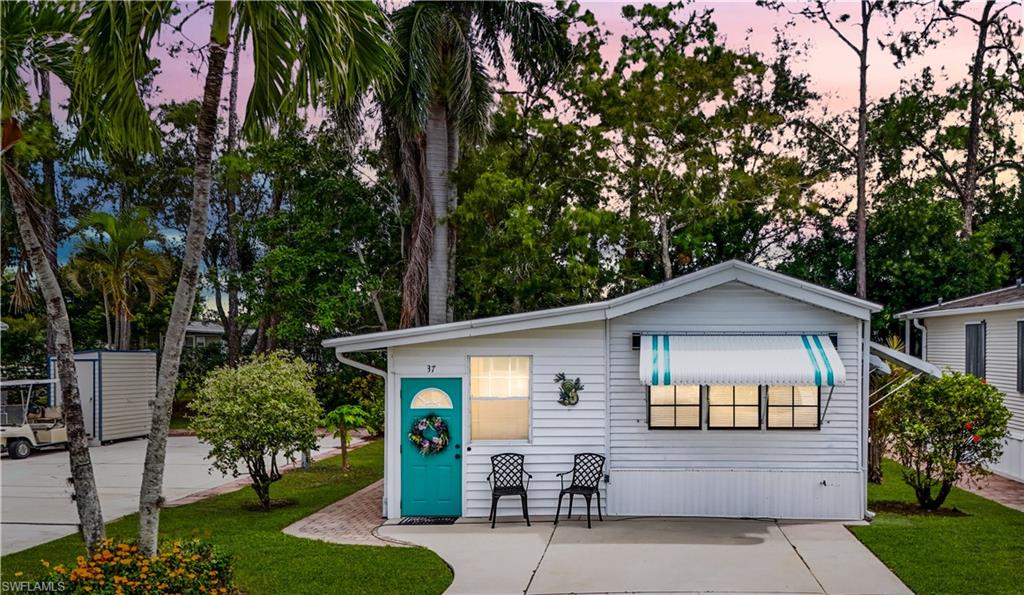 37 Bass LN, NAPLES FL 34114