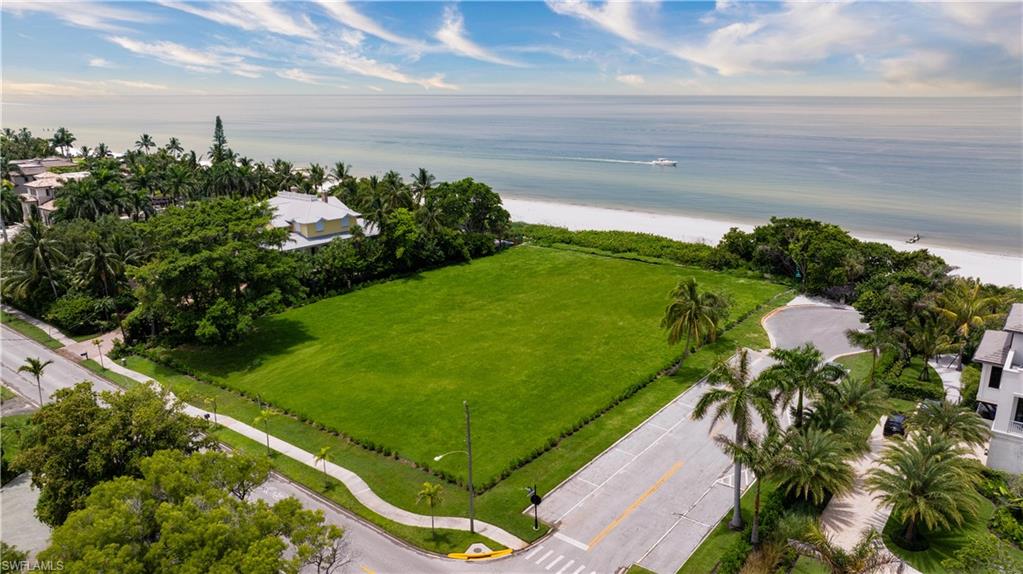 275 Gulf Shore BLVD N, NAPLES FL 34102