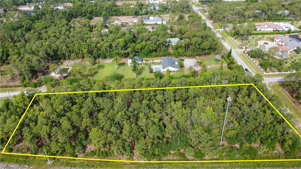 620 Soll ST, NAPLES FL 34109