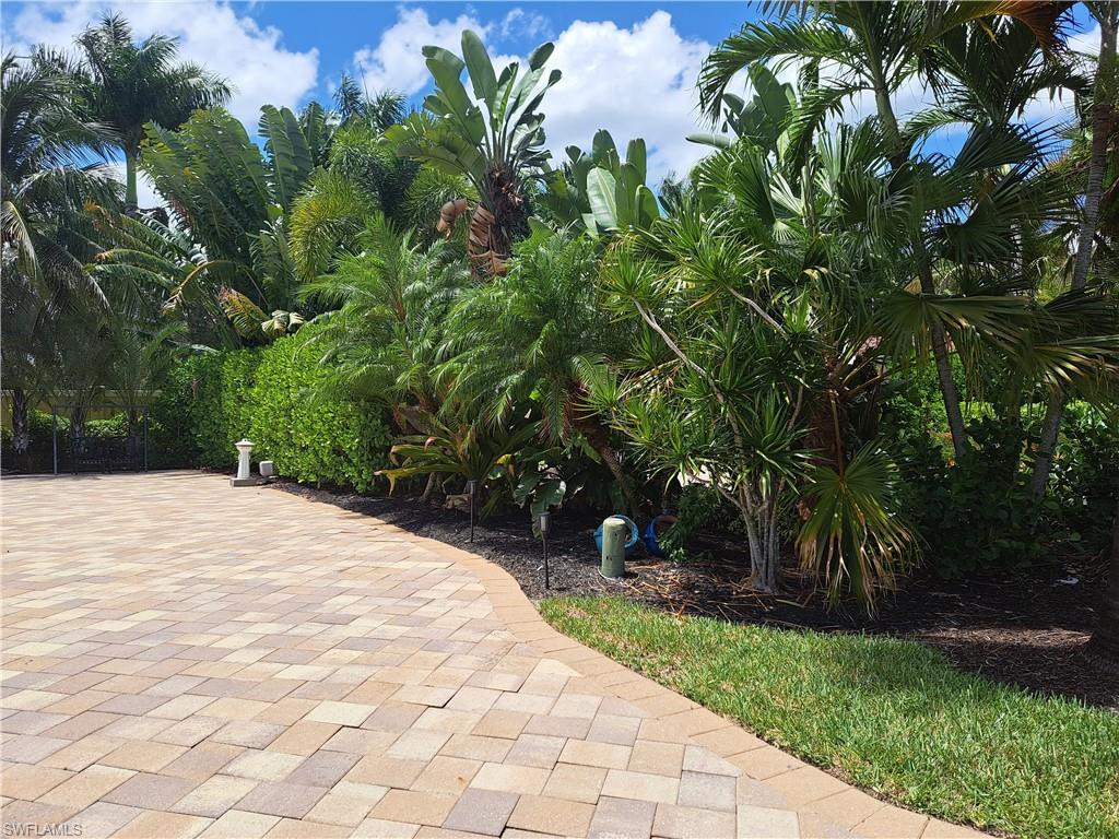 4400 Southern Breeze DR