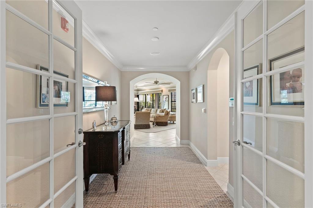 2550 Marquesa Royale LN # 201, NAPLES FL 34109
