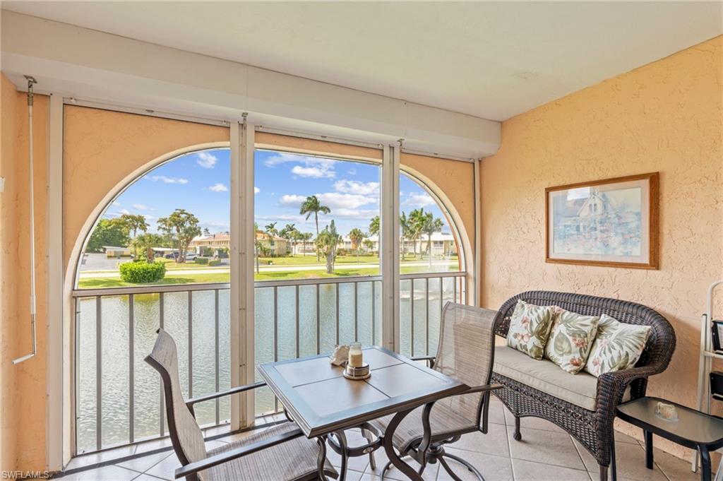 372 Charlemagne BLVD # 202, NAPLES FL 34112