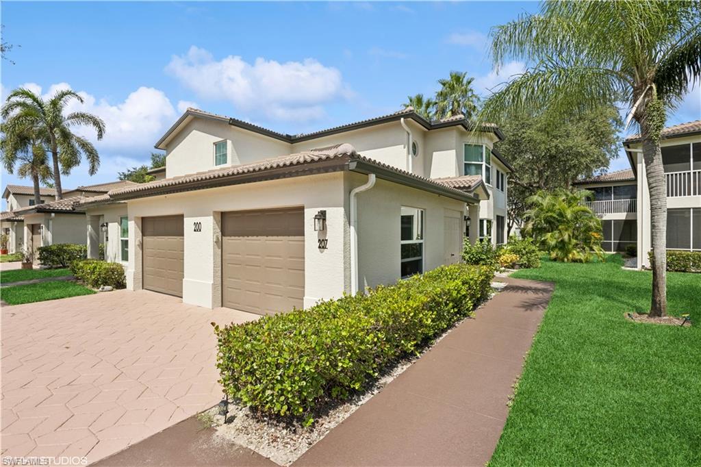 200 Diamond CIR # 207, NAPLES FL 34110