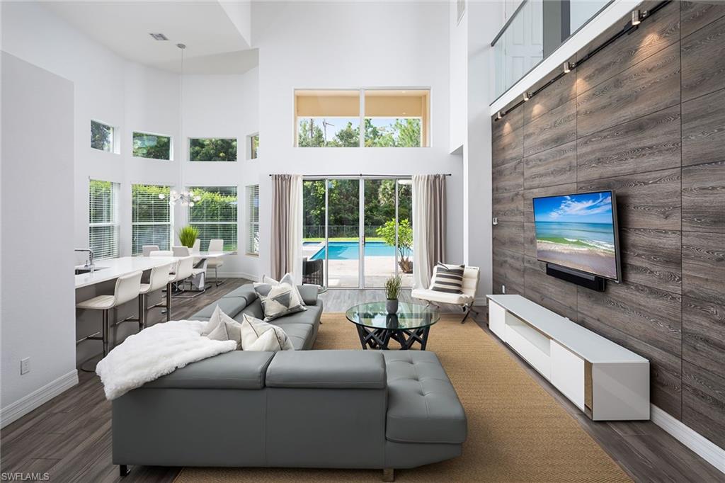 6816 Del Mar TER, NAPLES FL 34105
