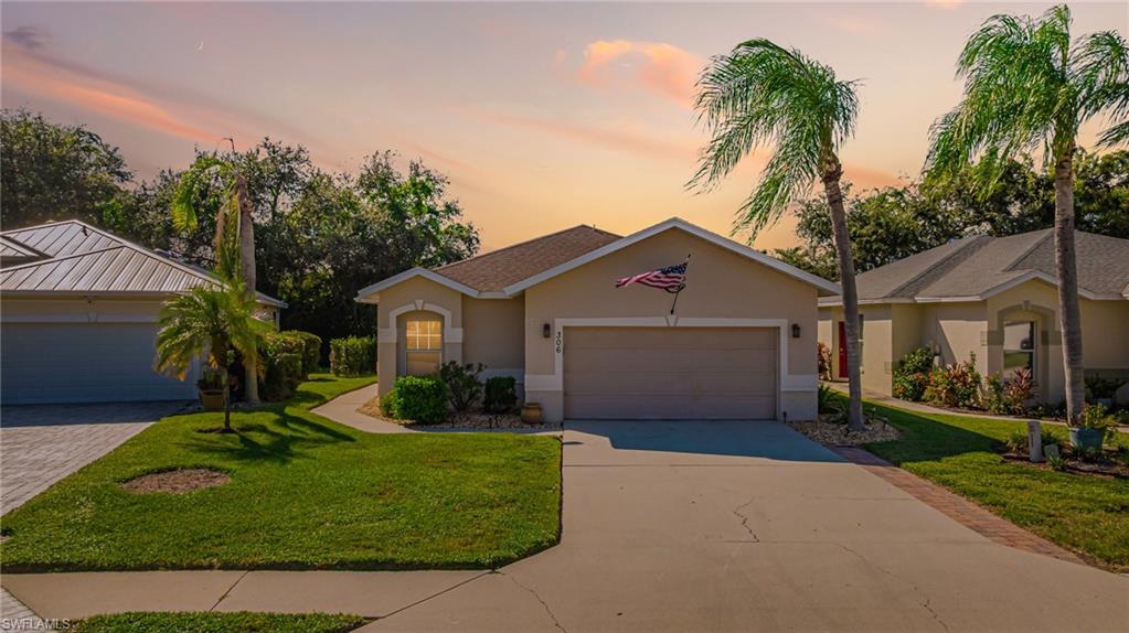 306 Stanhope CIR, NAPLES FL 34104