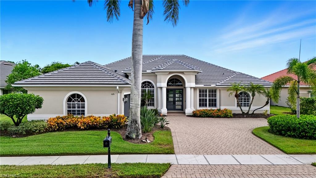 1676 Manchester CT, NAPLES FL 34109