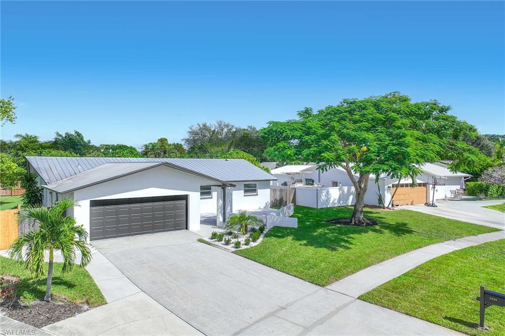 1235 Woodridge AVE, NAPLES FL 34103