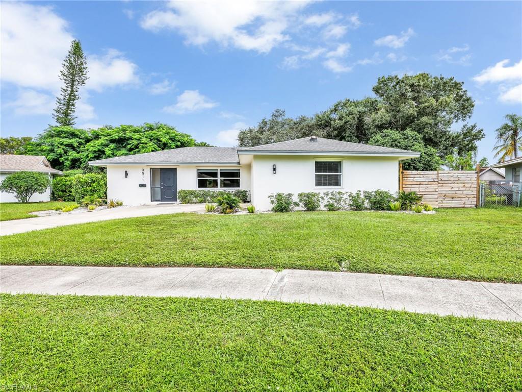 3511 Santiago Way, NAPLES FL 34105