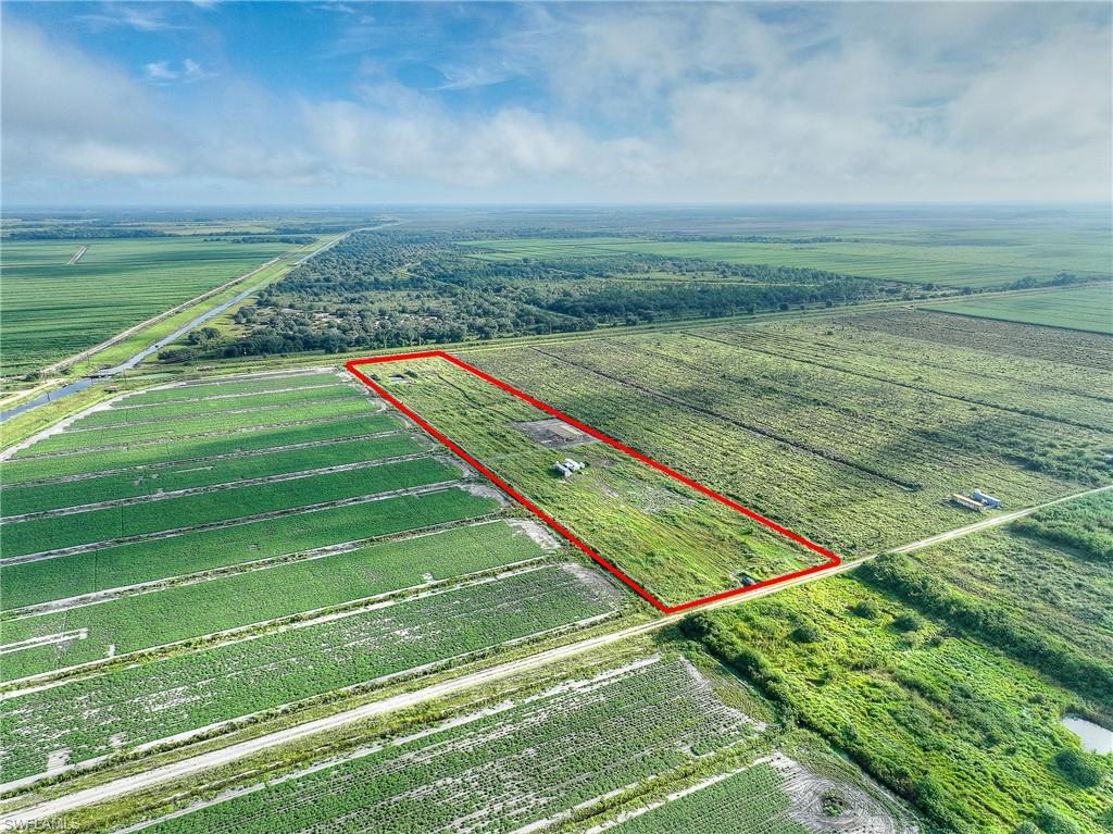 7050 6th RD, LABELLE FL 33935