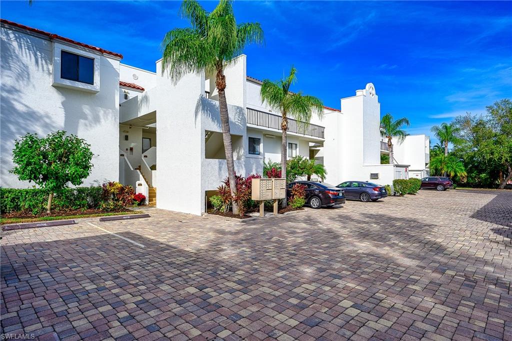 586 Beachwalk CIR # O206, NAPLES FL 34108