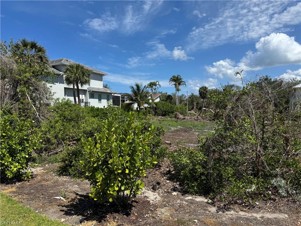 376 Beach Lily LN, MARCO ISLAND FL 34145