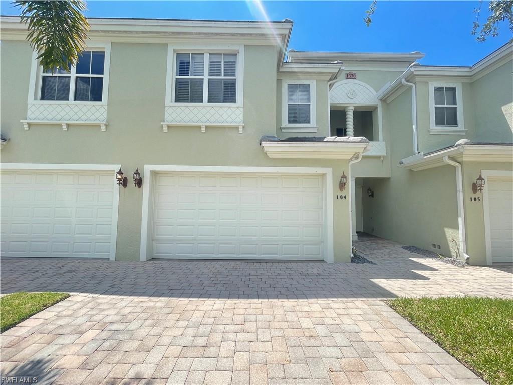 1370 Mariposa CIR # 104, NAPLES FL 34105