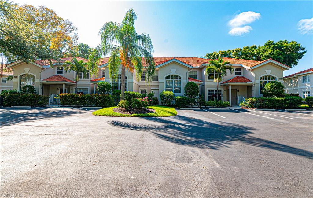 2440 Old Groves RD # C201, NAPLES FL 34109