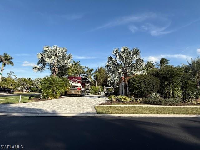 4840 Carriage CT, NAPLES FL 34114