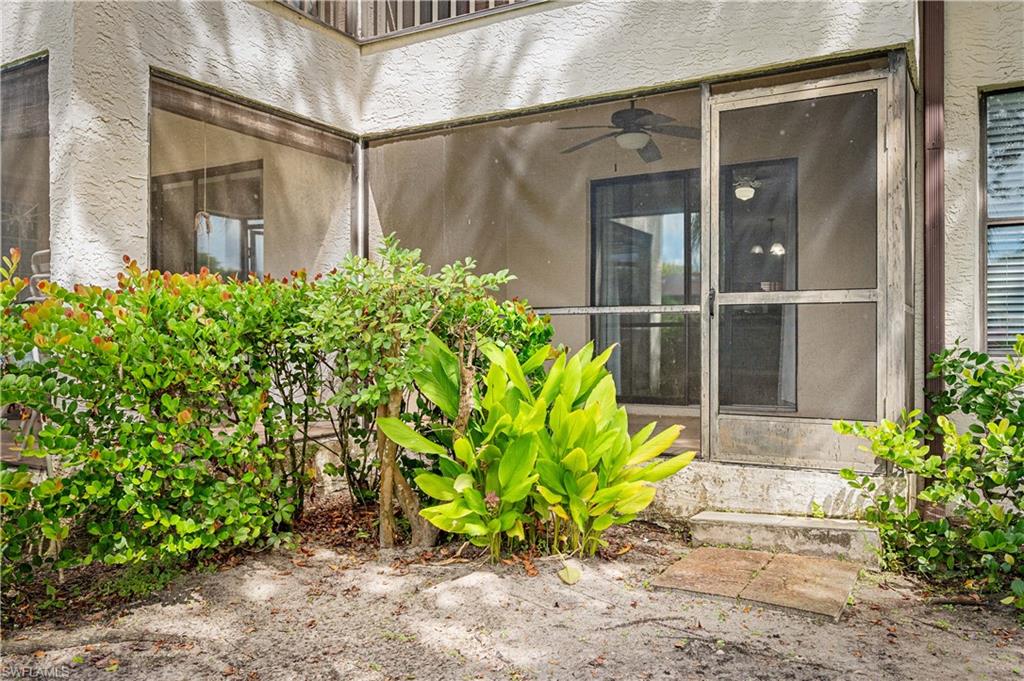 5345 Treetops DR # S102, NAPLES FL 34113