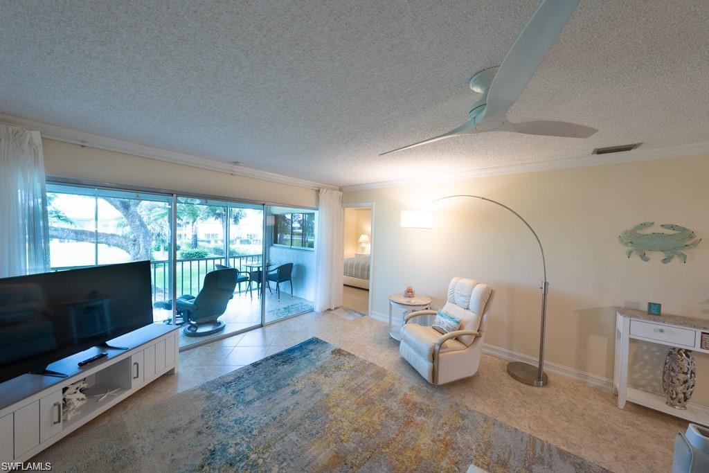 325 Charlemagne BLVD # C204, NAPLES FL 34112
