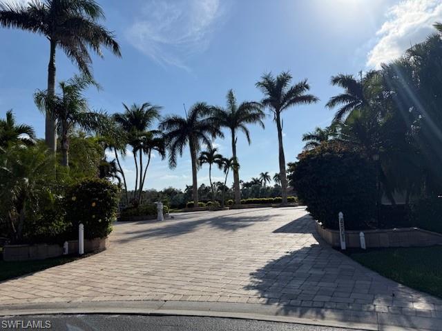 4801 Corian CT, NAPLES FL 34114