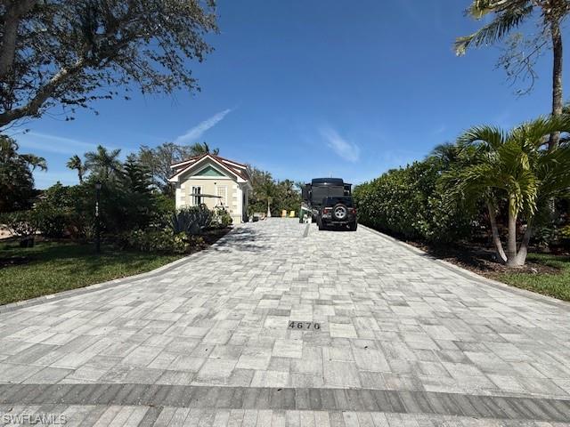 4670 Southern Breeze DR, NAPLES FL 34114