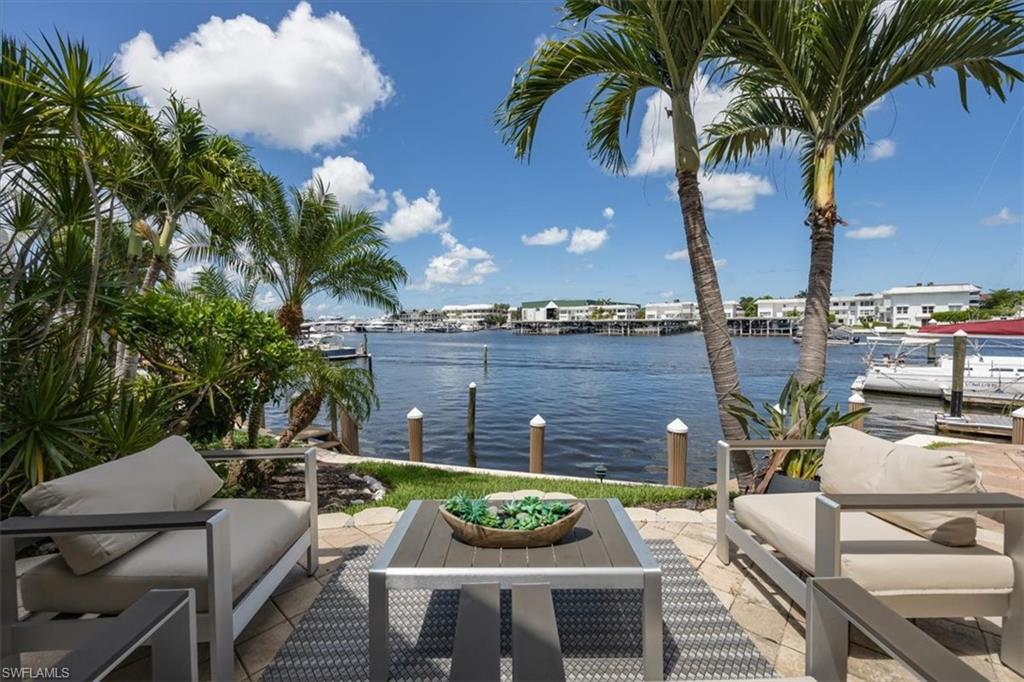 800 River Point DR # 212, NAPLES FL 34102