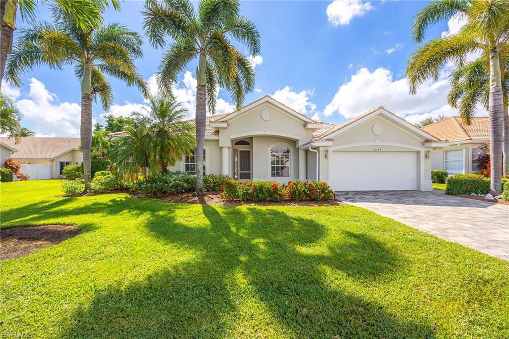 5024 Old Pond DR, NAPLES FL 34104