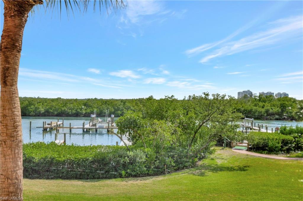 300 Horse Creek DR # 205, NAPLES FL 34110