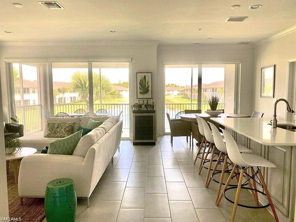 6940 Avalon CIR # 505, NAPLES FL 34112